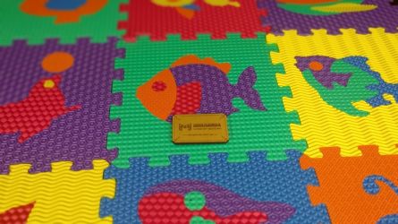 Как выбрать коврик-мозаику для малышей