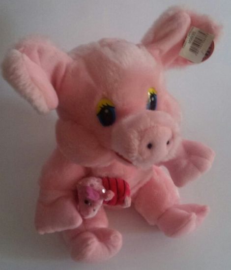 Свинья со зверюшкой - фото 1