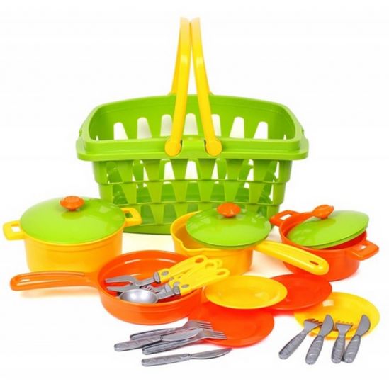 Набор игрушечной посуды в корзинке - фото 1