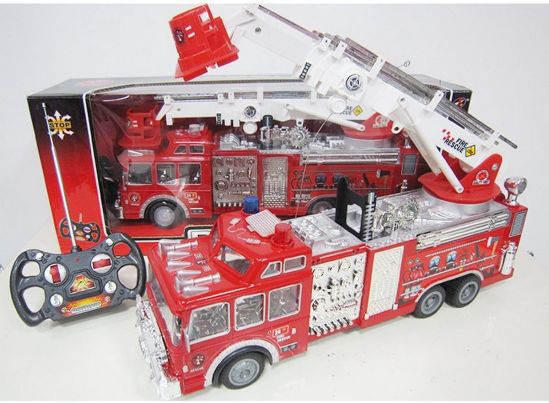 Пожарная машина на радиоуправлении - фото 1