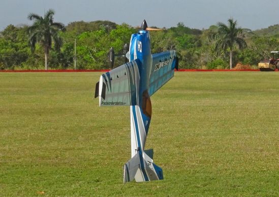 Самолет синий на радиоуправлении Precision Aerobatics XR-52 1321 мм KIT - фото 5