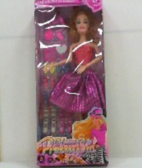 Кукла типа Барби с набором обуви 2610-5 - фото 1