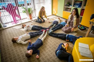 tsikavi-zapytannia-vchyteliu-iak-zadaty-ikh-shchob-pochuty-ne-shablon-a-spravzhn-b9d2